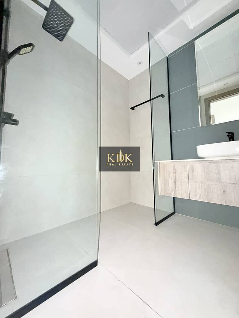 Bright 1 BHK | Canal Facing | Prime Address - Image 7
