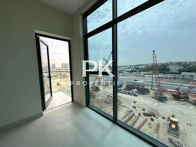 Bright and Spacious | 2BR+Maid | Close to Metro - Image 8