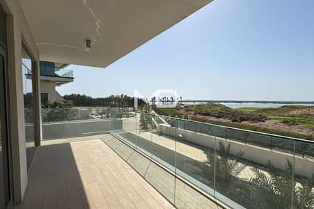 4 Bedroom Villa for Rent in Yas Island, Abu Dhabi - Sea And Golf Course View | 4BR+Maid | Private Pool
