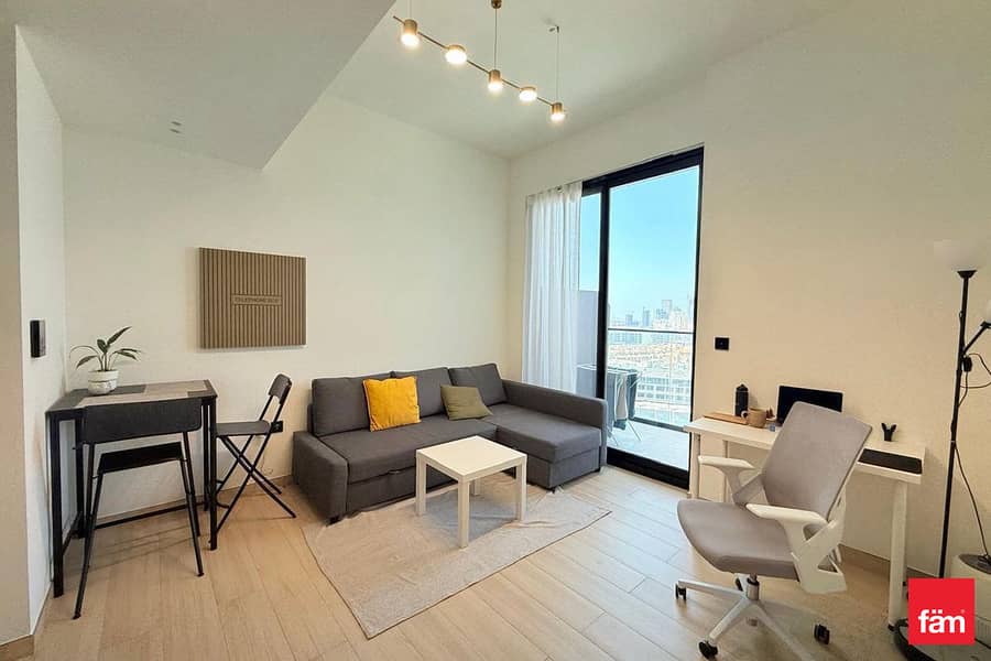 Fully Furnished High Floor Premium Building Fully Furnished High Floor Premium Building