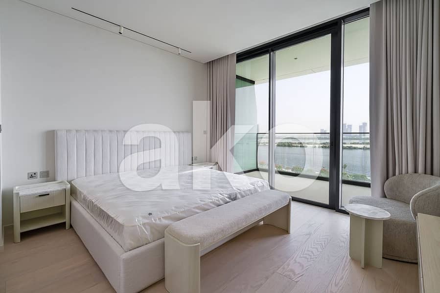 Brand New Luxury Fully Furnished 2BR + M Vacant - Image 8