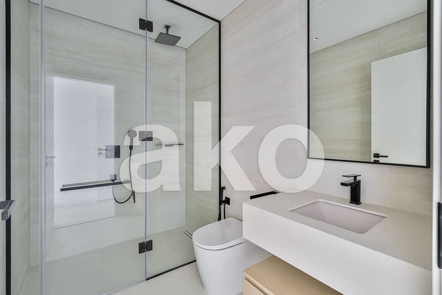 Brand New Luxury Fully Furnished 2BR + M Vacant - Image 19