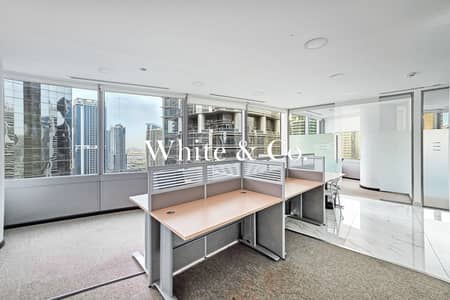 Office for Sale in Jumeirah Lake Towers (JLT), Dubai - Vacant Office | Lake Views | 2 Parking
