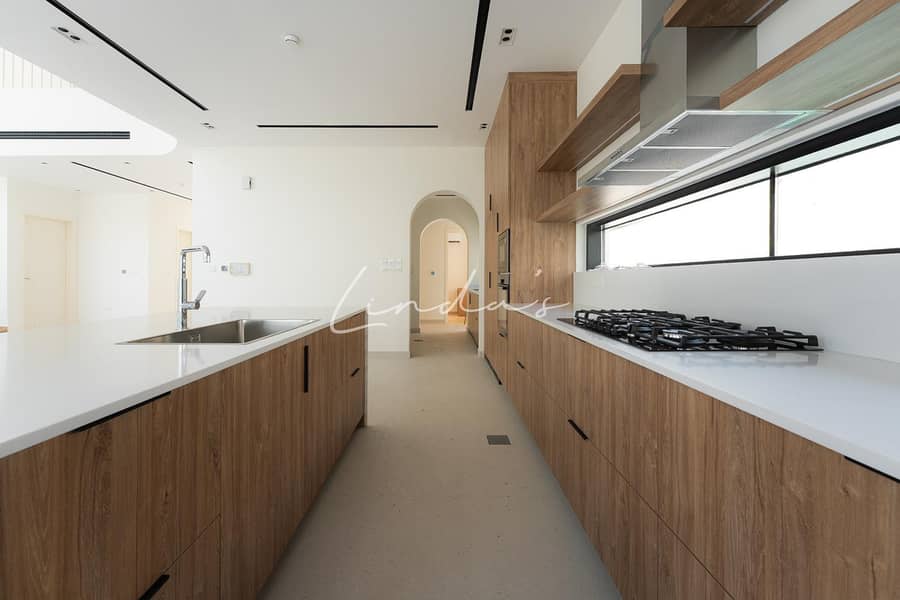 3 images image img