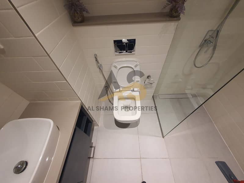 13 3ea5bcd4-932a-4146-ad84-349605ce6475. jpg