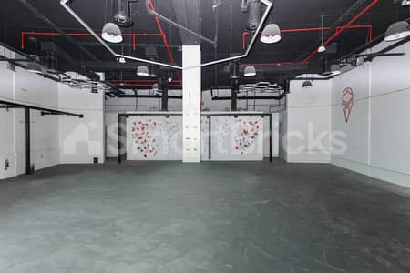 Shop for Rent in Arjan, Dubai - Premium Retail | Ready to Move | Shell and Core