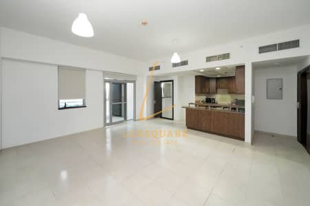 Studio for Rent in Business Bay, Dubai - Studio Converted to 1BR | Bright and Modern