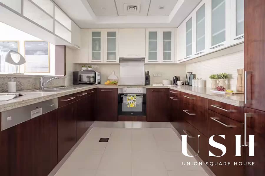 3 Kitchen. jpg
