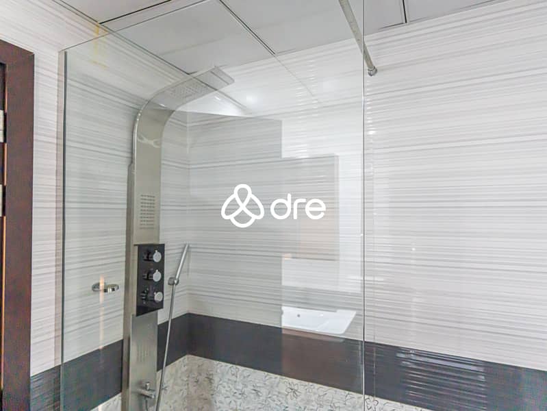 14 DRE02729-Edit. JPG