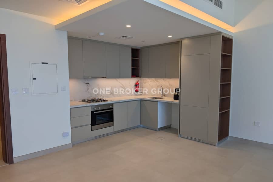 Exclusive | Brand New | Full Park / Burj View - Image 4