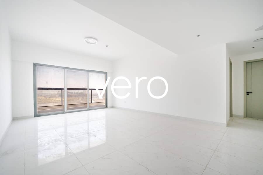 Duplex | Upper Lounge | Maid's Room Duplex | Upper Lounge | Maid's Room