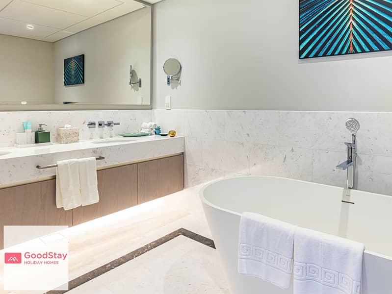 29 Master washroom (4 of 5). jpg