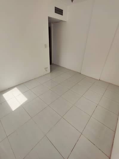 3 Bedroom Flat for Rent in Al Majaz, Sharjah - 01def9f6-66eb-4182-9554-2350b67d3f5b. jpg 3 Bedroom Flat for Rent in Al Majaz, Sharjah - 01def9f6-66eb-4182-9554-2350b67d3f5b. jpg