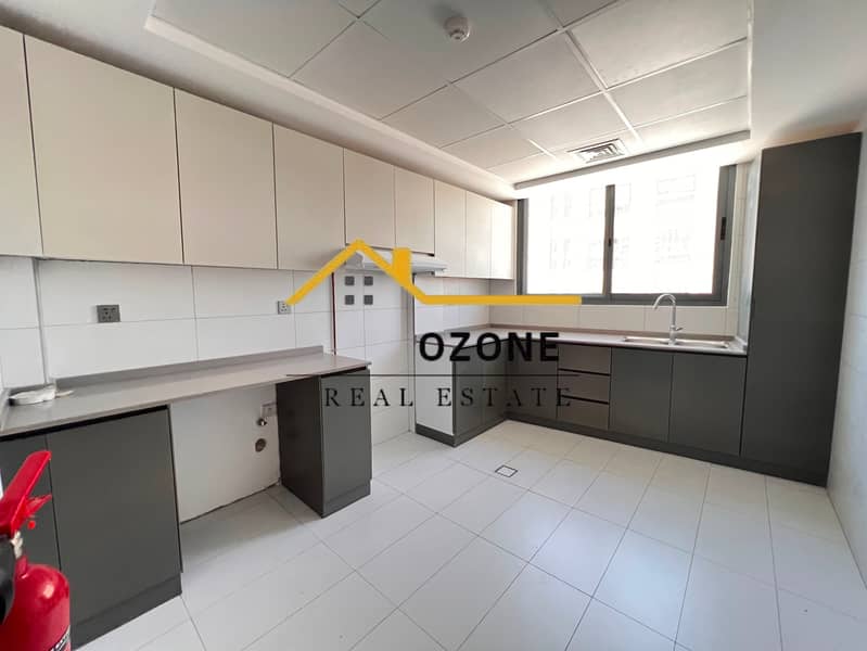11 45348a56-a080-4a8d-9014-85652ce90ede. jpeg