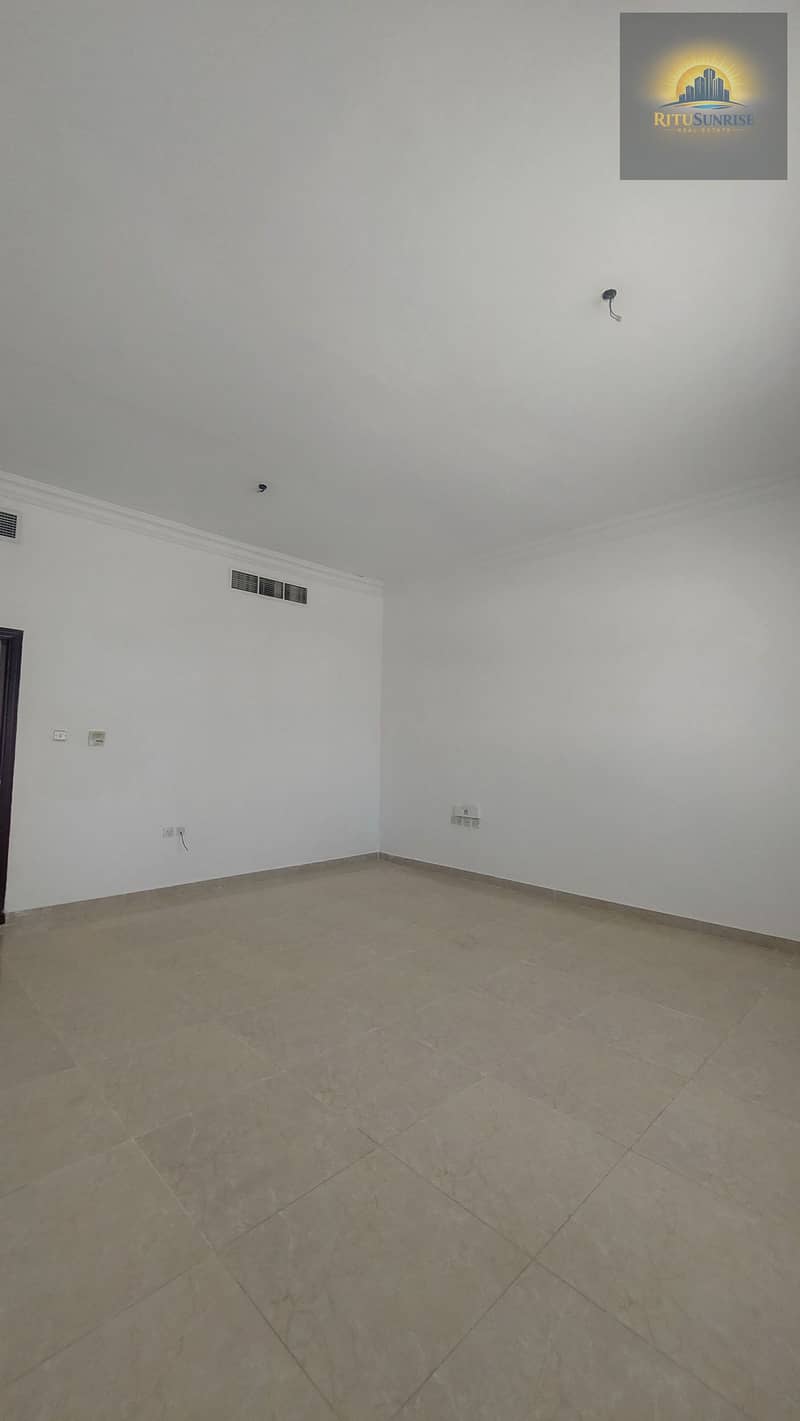 4 1000720191. jpg