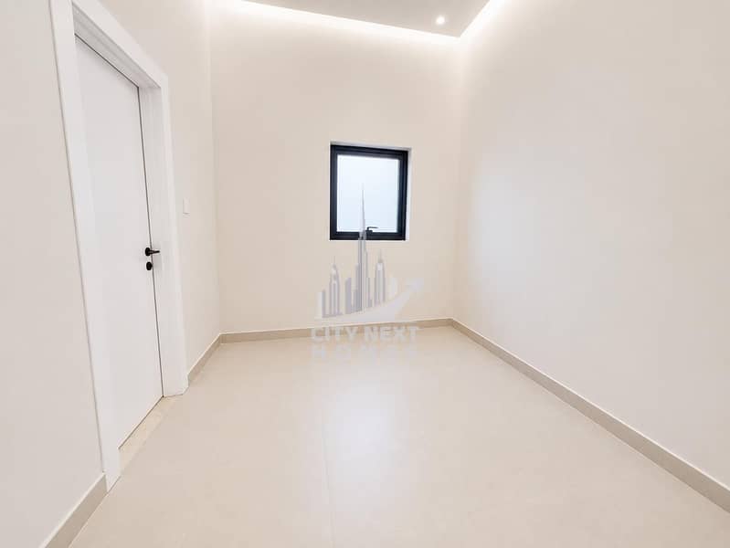 4Bedroom | Hall | Private Garden | Maid Room