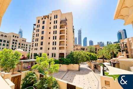 2 Bedroom Flat for Sale in Downtown Dubai, Dubai - Pool View | Largest Layout | Direct Sunlight