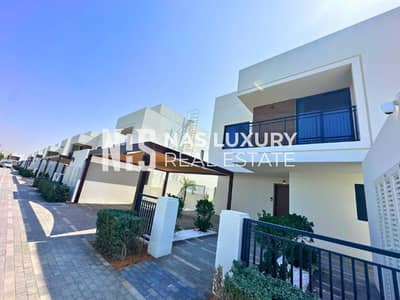 4 Bedroom Villa for Rent in Yas Island, Abu Dhabi - Fully Upgraded | Landscaped | Corner Unit