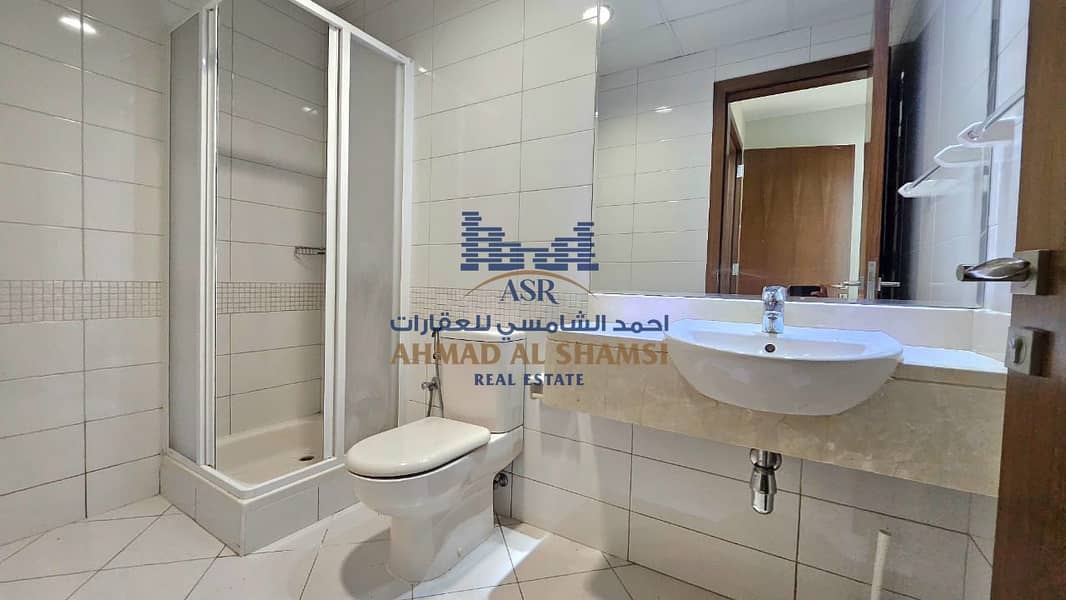 9 32f11e25-3e43-4283-9504-afad6bd3f8d2. jpg