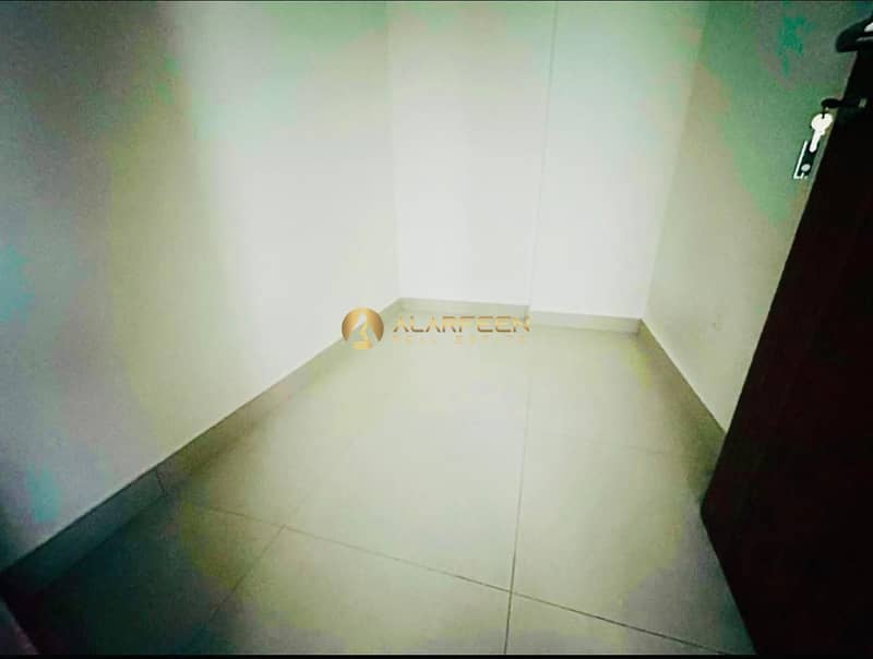 6 eaa46195-539a-45a5-8d2e-cc6e4b8fdaee. jpg