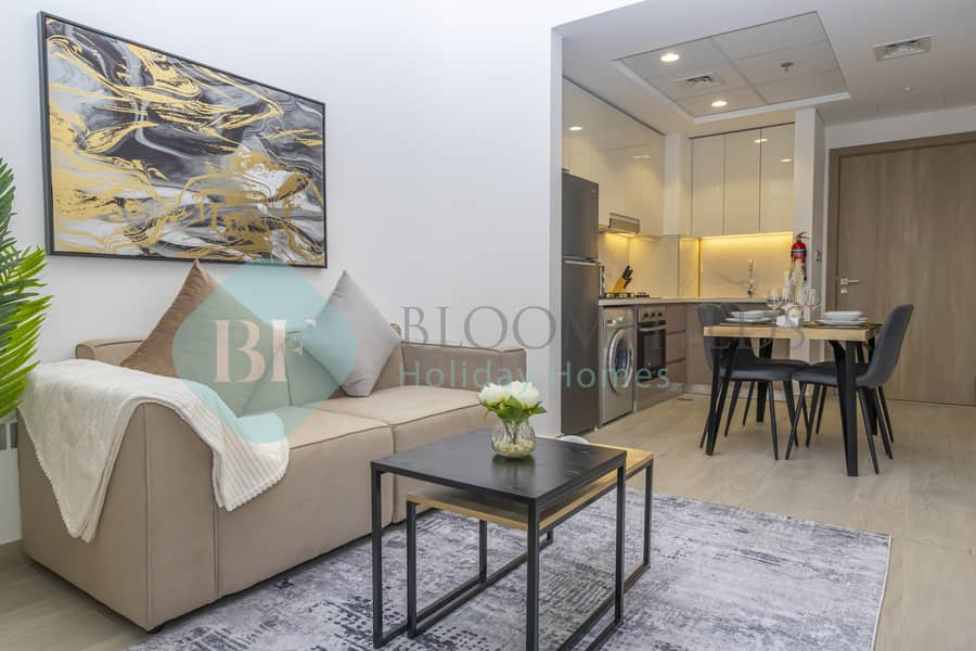 2 Livingroom - Kitchen. JPG