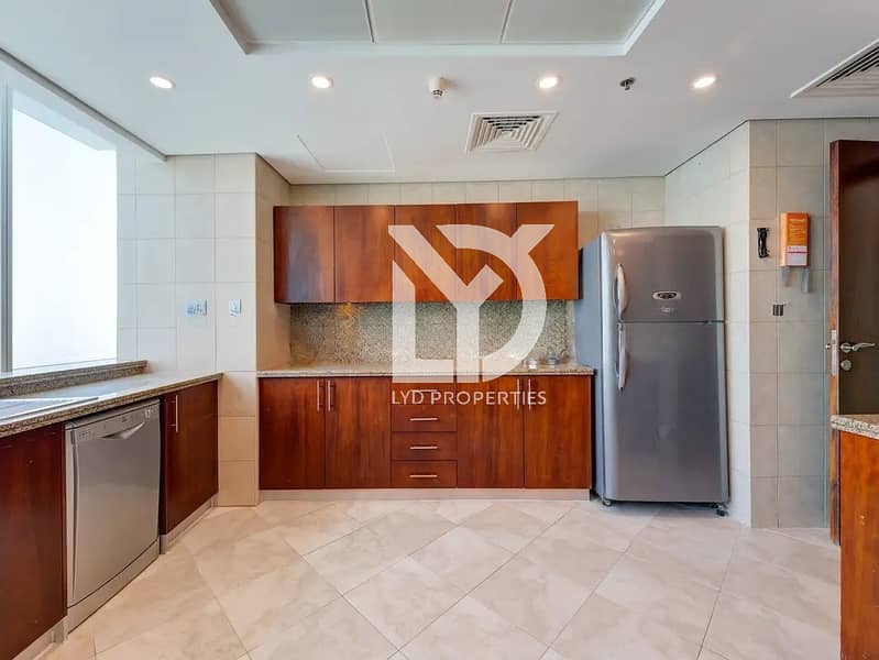 12 4bhk (8). png