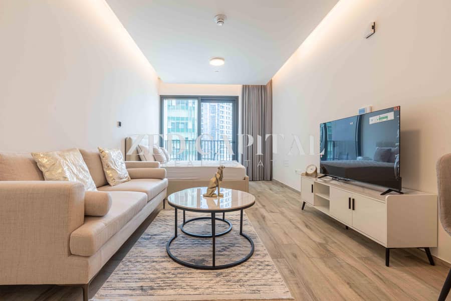 Fully Furnished | Studio | Canal and City View Fully Furnished | Studio | Canal and City View