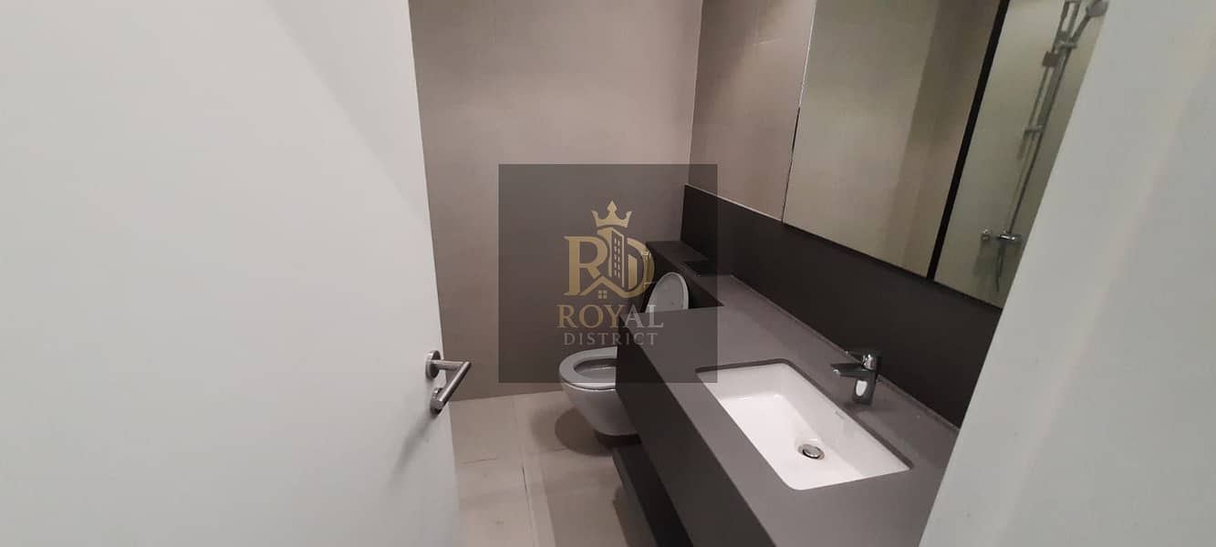 11 bd3cbdfd-6918-44b4-8abb-de09368af73d. jpg