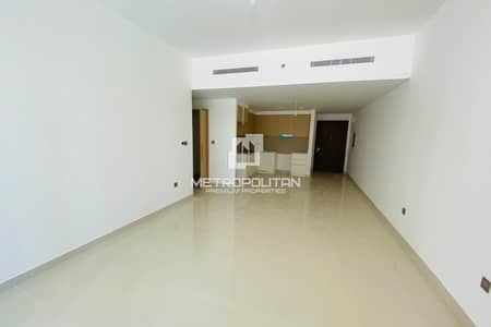 2 Bedroom Flat for Rent in Dubai Creek Harbour, Dubai - Fully Furnished | Vacant from Mid June | Low Floor