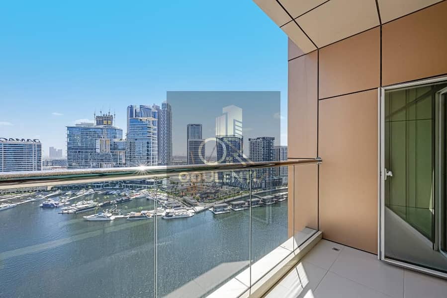 9 Balcony1. jpg