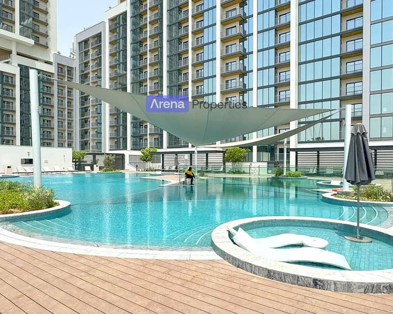 piscina. jpg piscina. jpg