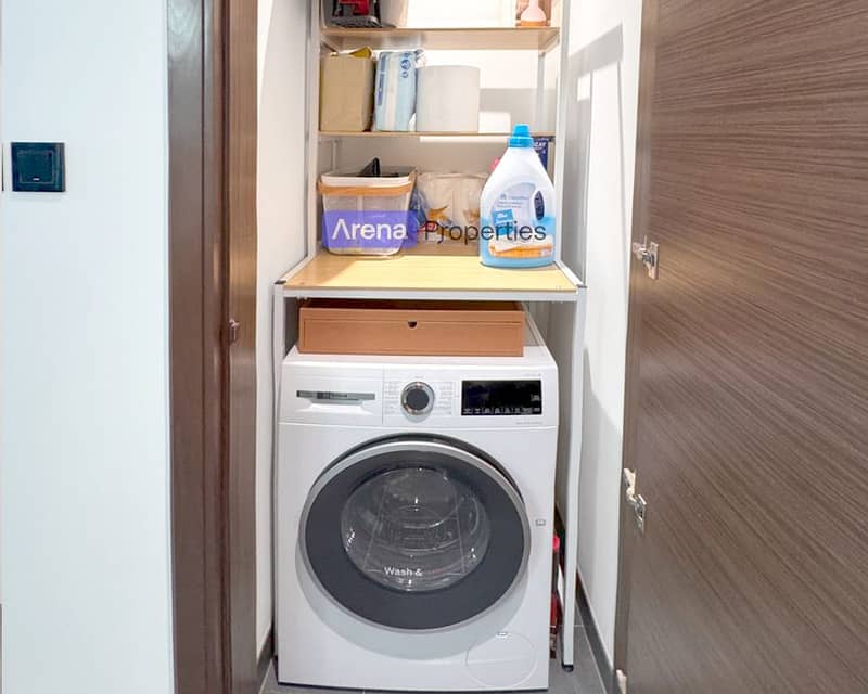 8 laundryroom. jpg