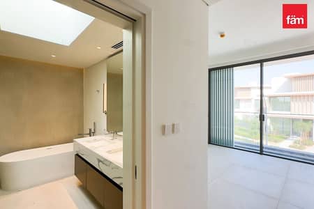 3 Bedroom Townhouse for Sale in Nad Al Sheba, Dubai - Distress Deal | Lowest 3 Bed Price | Single Row