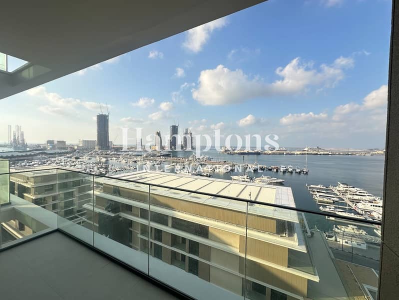 Top Floor | Center Unit | Full Sea View Top Floor | Center Unit | Full Sea View