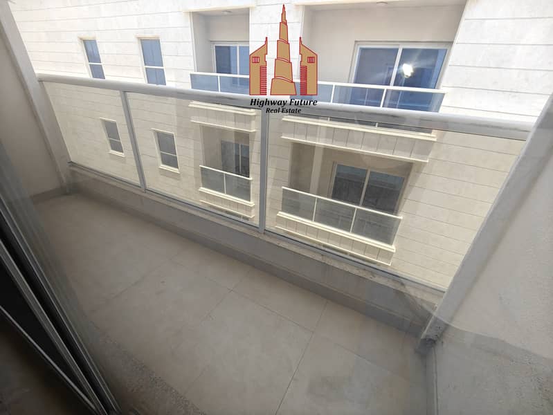 8 142450. jpg