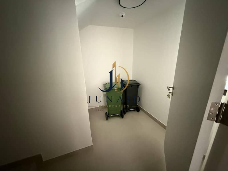 7 00ce8d44-3d5e-46da-a77b-80a80639e3a0. jpeg