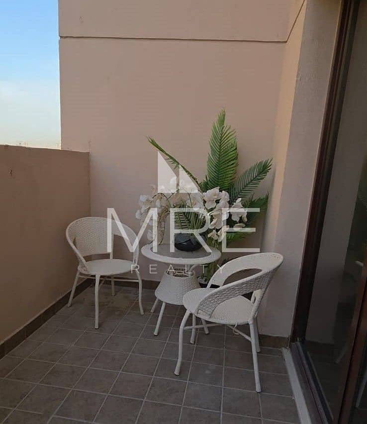 13 Balcony. jpeg