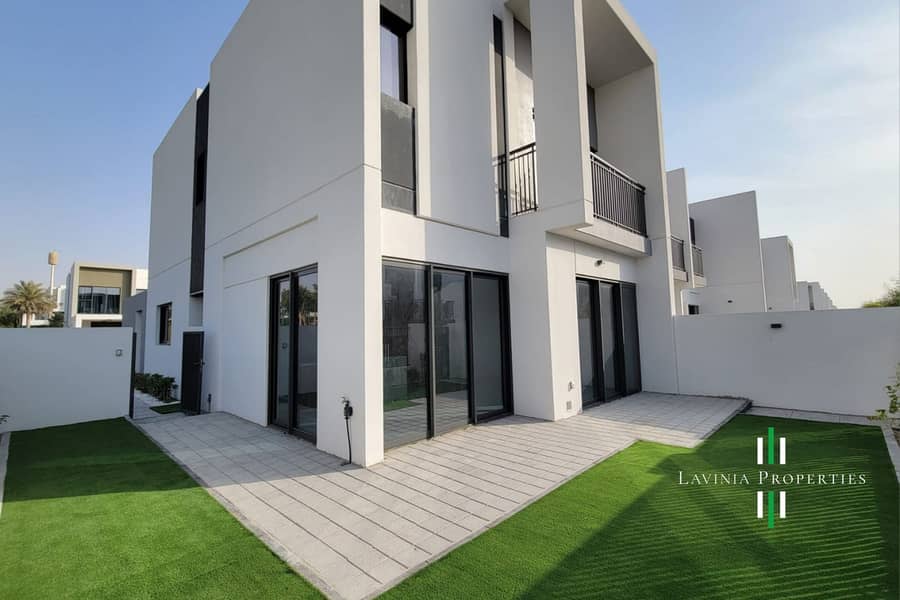 4BR VILLA | CLOSE TO MAIN PARK | LANDSCAPED GARDEN 4BR VILLA | CLOSE TO MAIN PARK | LANDSCAPED GARDEN