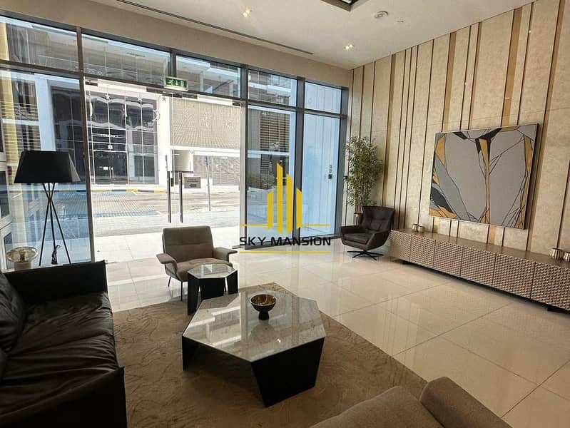 11 8ab64fa1-b974-4f98-8144-443cb2a3dc02. jpg