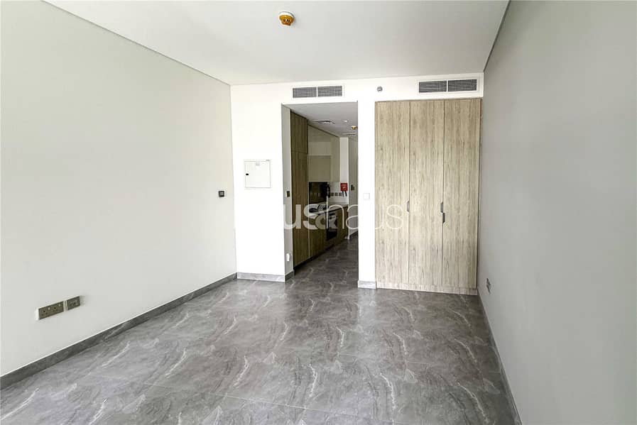 Brand New | Unfurnished | Canal & Community View - Image 7