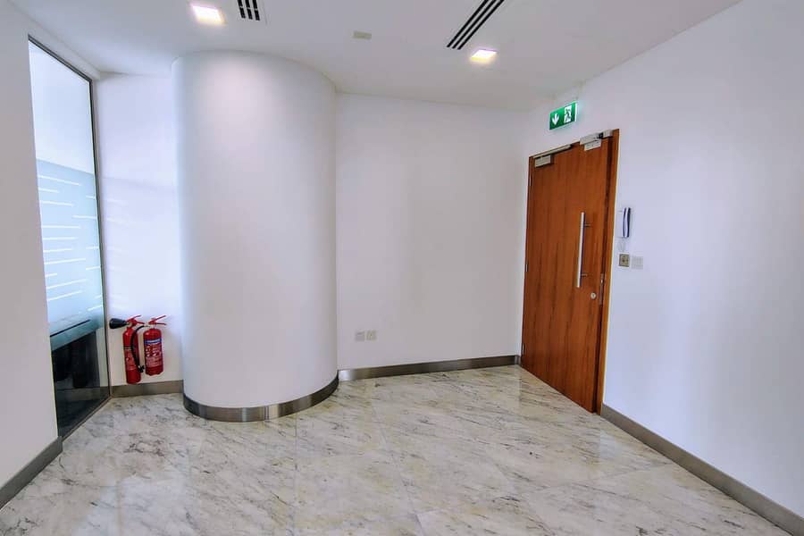 2 Image 0