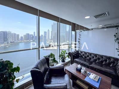 Office for Rent in Business Bay, Dubai - Canal View | Wet Pantry | Vacant on Transfer