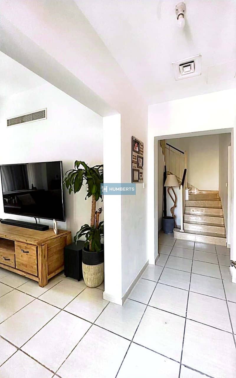 5 Lounge and Stairs. jpeg