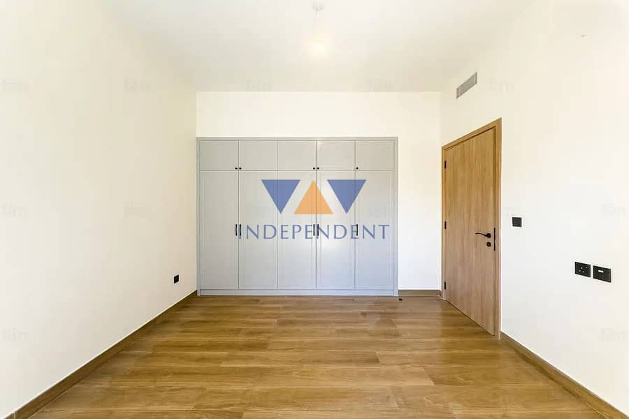 21 Room 1. jpg