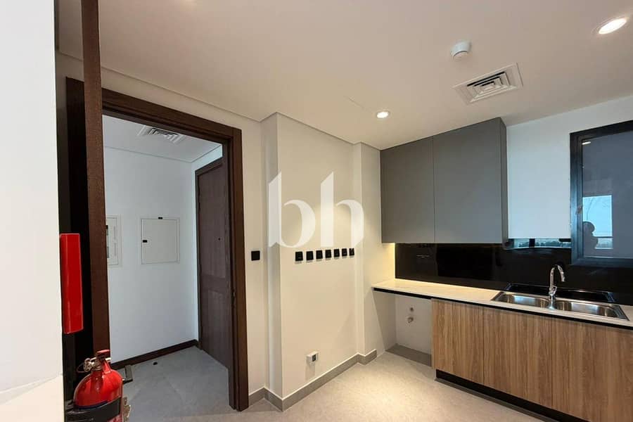 4 images image img