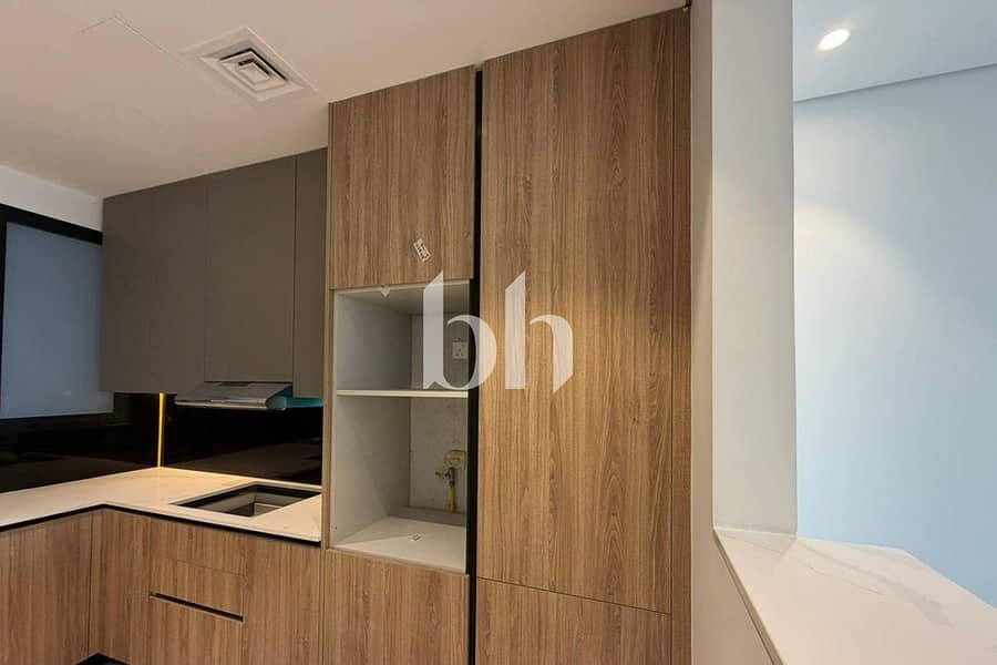 5 images image img