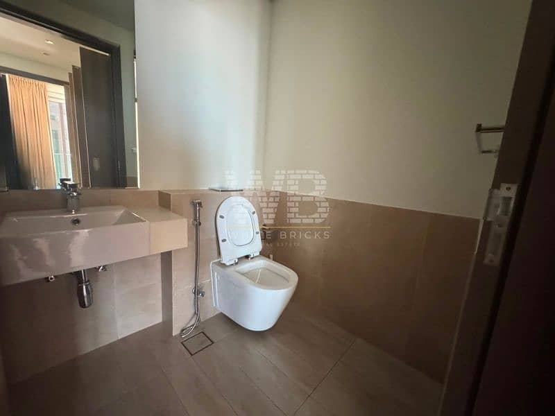8 bathroom kifaf. png