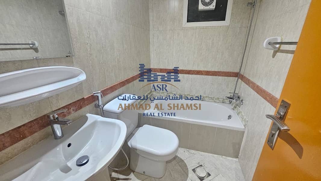 7 523da8b0-279c-4c0f-8bde-ade8f13dcfb3. jpg