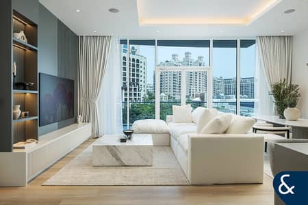 2 Bedroom Apartment for Sale in Palm Jumeirah, Dubai - Fully Renovated | Sea Views | 1,709 Sq Ft