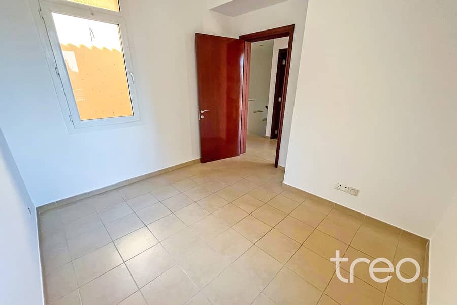 13 St 02, V 002, Palmera - 1 - 8. jpg